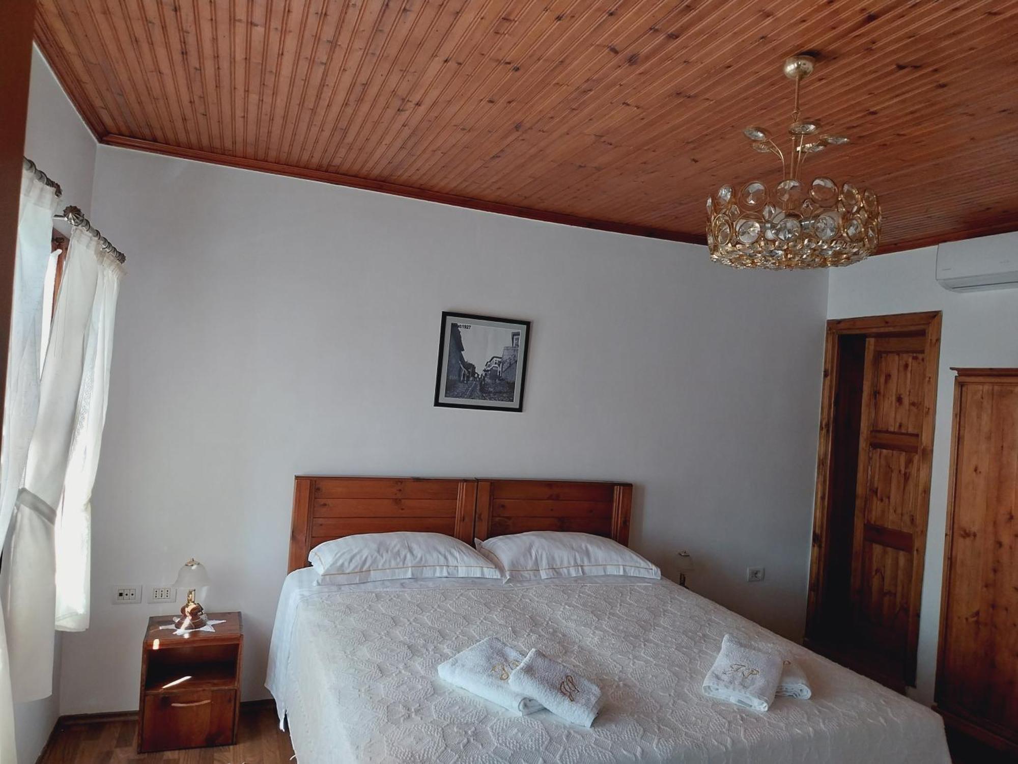 Guest House J.Prifti Berat Rum bild